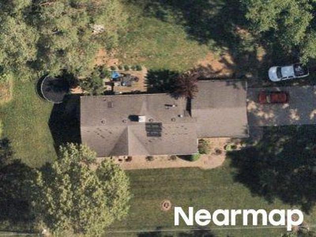House for sale in Syracuse, Indiana