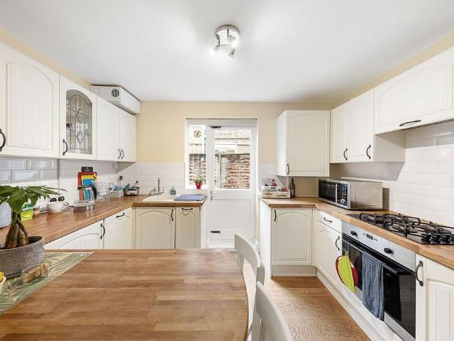 Apartment for rent in Clapham Junction, Greater London