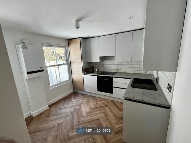Apartment for rent in Clapham Junction, Greater London