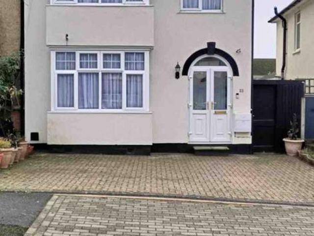 House for rent in London Borough of Barnet, Greater London