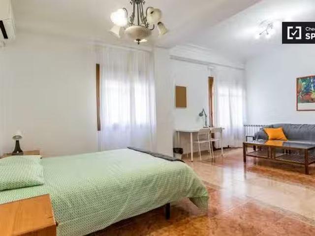 Casa en alquiler en l'Amistat, València
