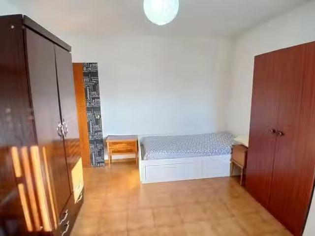 Casa en alquiler en Huerta del Rey, Valladolid