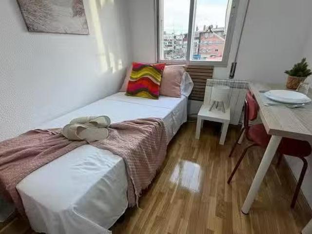 Casa en alquiler en Villa de Vallecas, Madrid
