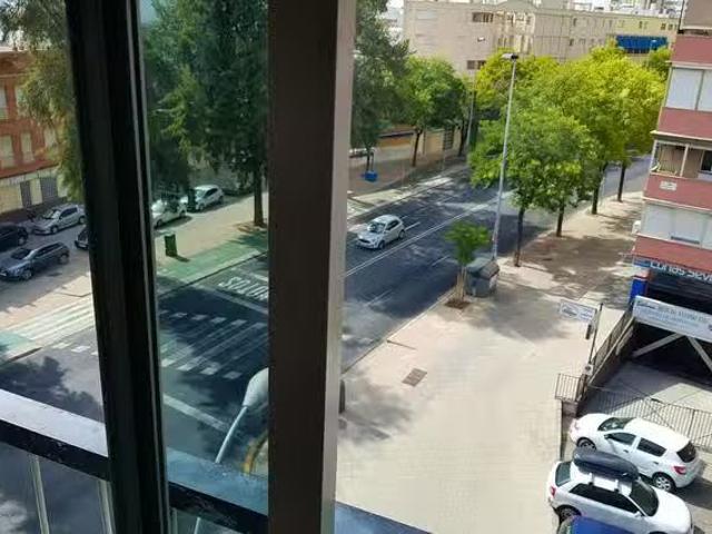 Casa en alquiler en Nucleo Residencial La Pastora, Sevilla