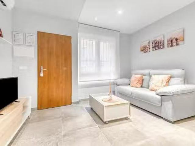 Apartamento en alquiler en Castellón De La Plana, Castellón