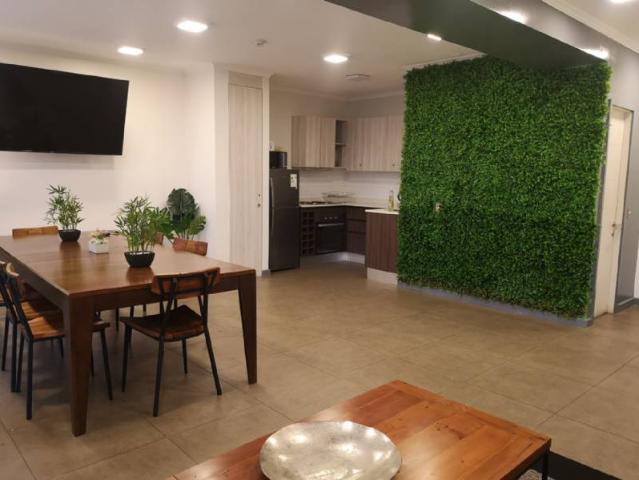 EN AV. ALEMANIA, 2 DORMITORIOS, 2 BAÑOS