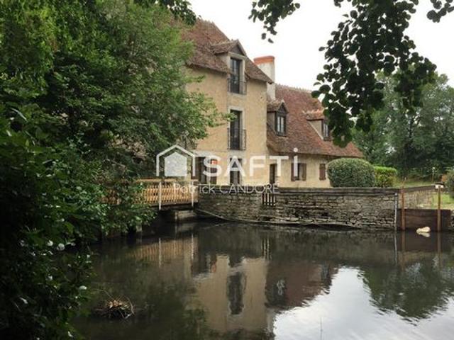 Local Commercial vente à Saint-Amand-Montrond, Bannegon