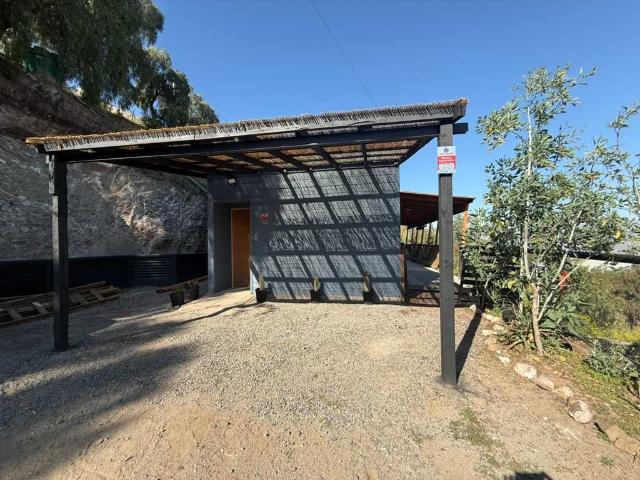 Casa en arriendo en Algarrobal, Metropolitana