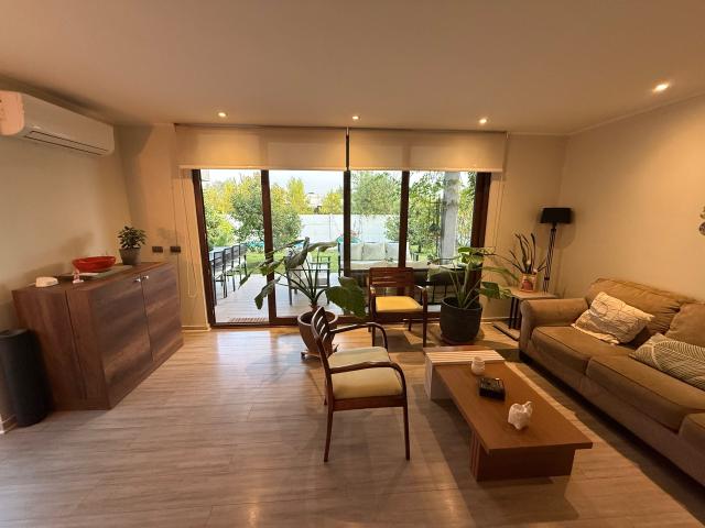 Casa en arriendo en Santa Elena, Colina