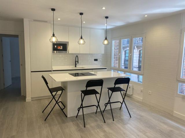 Apartamento en alquiler en El Carmen, Gijón