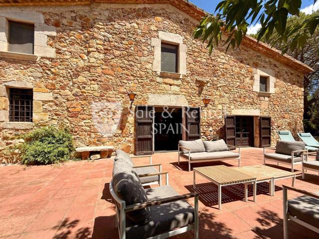 Casa en venta en Cantallops, Gironès