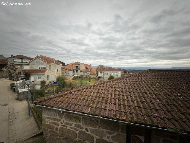 Casa en venta en Ourense, Galicia