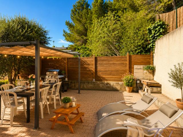 Maison vente à Nîmes, Comps