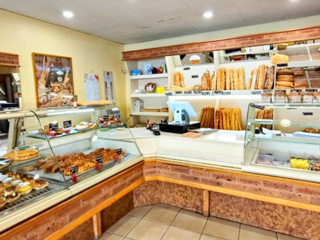 Local Commercial vente à Blaye, Etauliers
