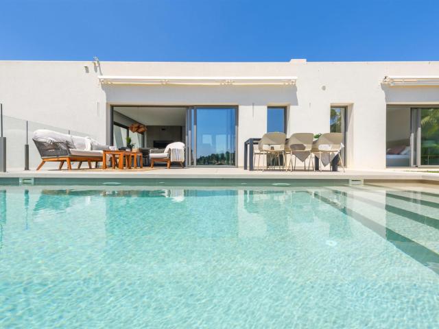 Casa en venta en Residencial Mimosa (Las Colinas Golf), Orihuela