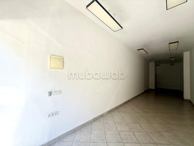 Local commercial location à Anfa, Gharb-Chrarda-Beni Hssen