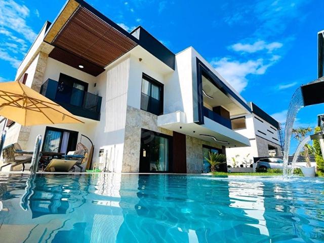 Kuşadasi, Aydin içerisinde satılık Villa