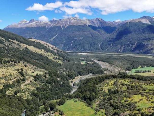 en RÍO IBAÑEZ