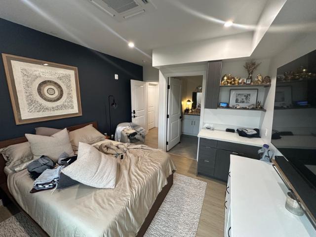 Room for rent in Canoga Park, California