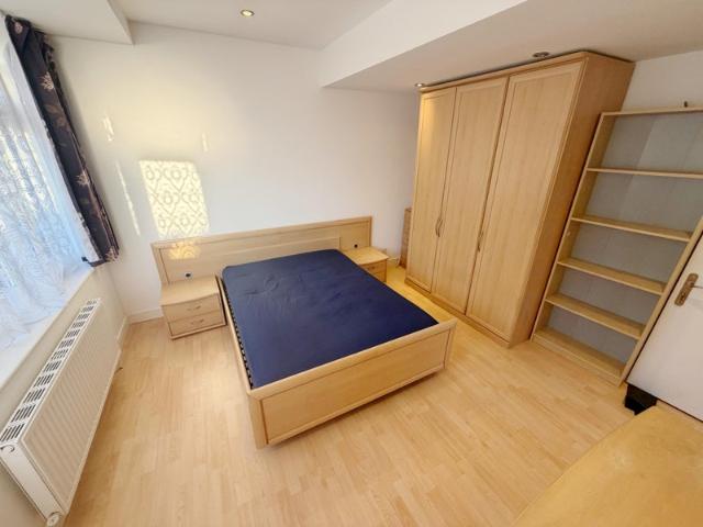 Studio for rent in Upper Edmonton, Greater London