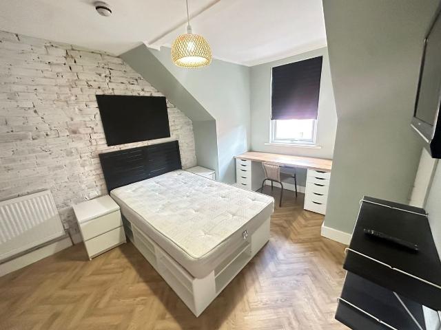 Room for rent in Spring Park, Luton
