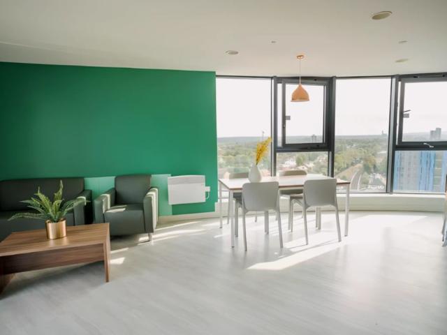Room for rent in Calthorpe Fields, West Midlands