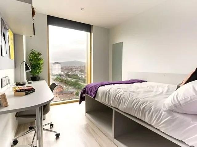 Room for rent in New Lodge, Northern Ireland