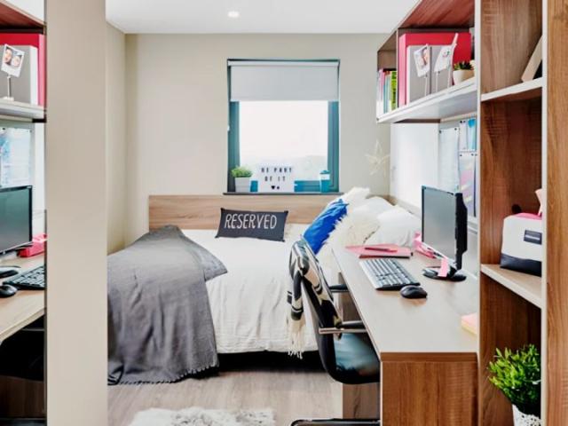 Room for rent in West Midlands
