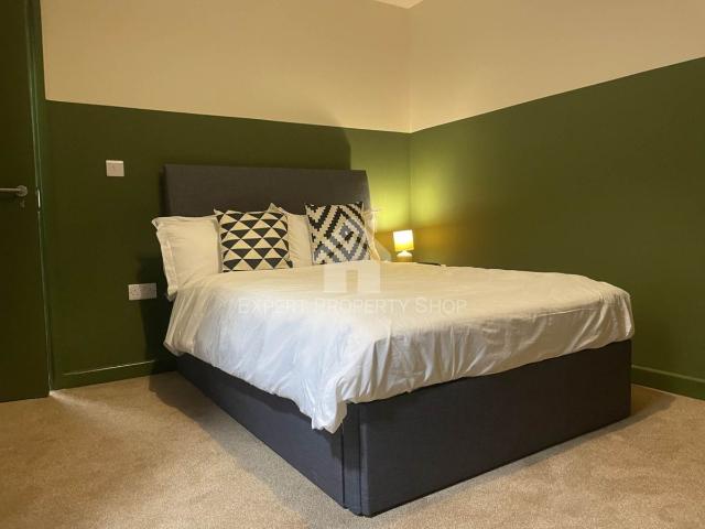 Room for rent in Attenborough, East Midlands
