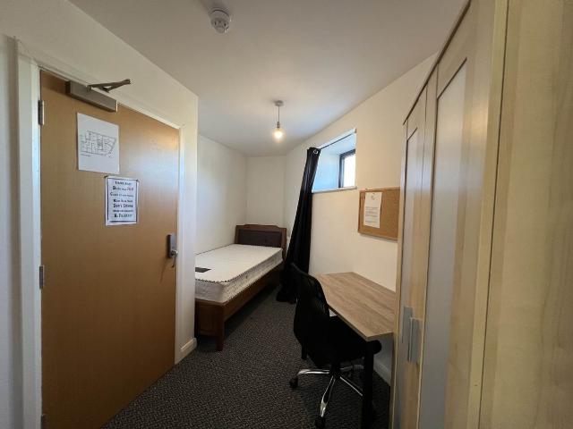 Room for rent in Pendleton, Salford