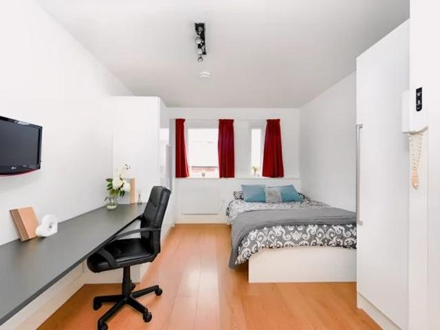 Room for rent in Bede Island, Old Wharf