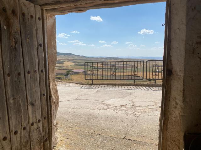 Casa en venta en Allueva, Aragón