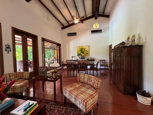 En venta casa en Canta Rana, Chitré, Herrera