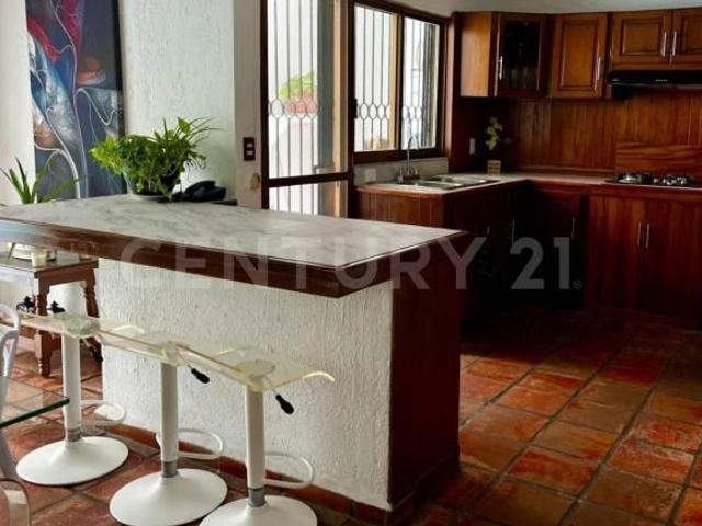 En venta casa en Las Brisas