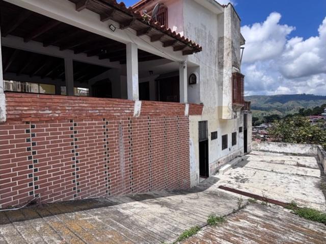 Casa en venta en La Fontanera, Los Teques