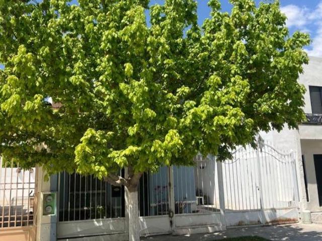 En venta casa en privada Puerta del Rey al oriente de Saltillo