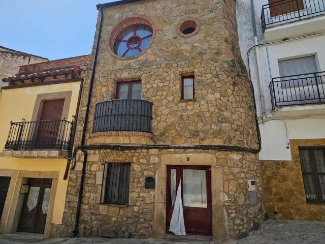 Casa en venta en Montánchez, Extremadura