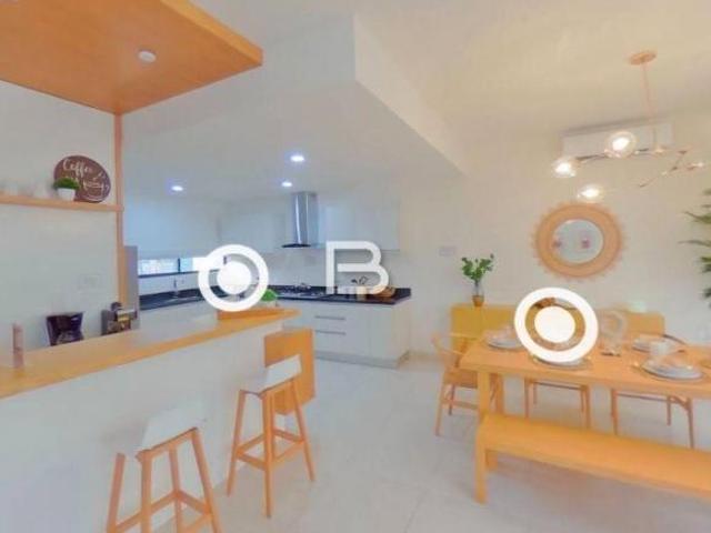 En Venta Casa Sobre Av. Huayacán En Sayab Residencial