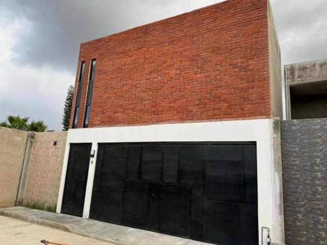 Casa en venta en San Lorenzo Cacaotepec, Oaxaca