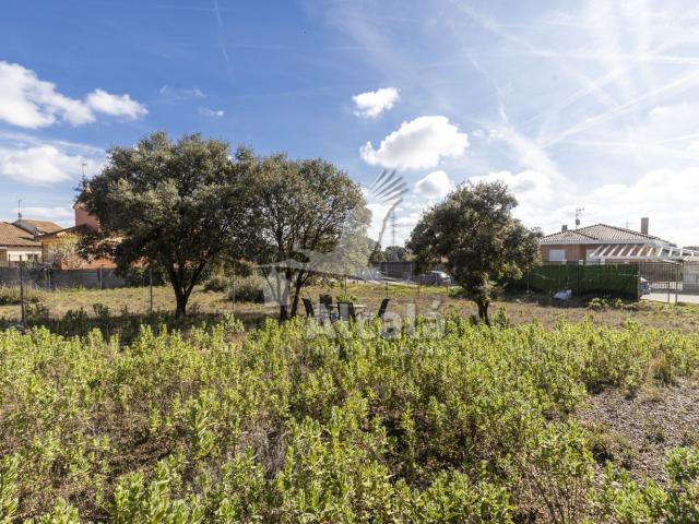 Casa en venta en Chiloeches, Urbanización Medina Azahara