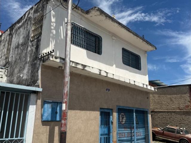 Galpón en venta en Girardot, Aragua