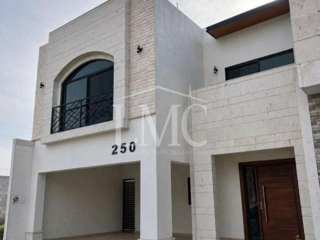 Casa En Condominio en venta en Saltillo, Coahuila