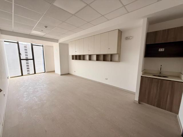 Oficina venta en Santiago De Surco, Lima Metropolitana