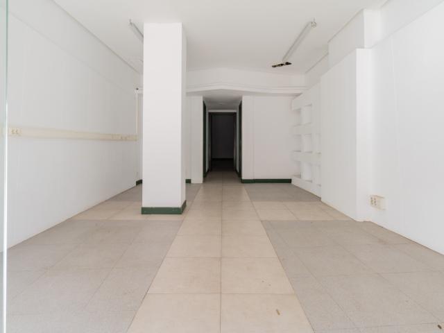 Terreno en venta en Azpilagaña, Iruñerria