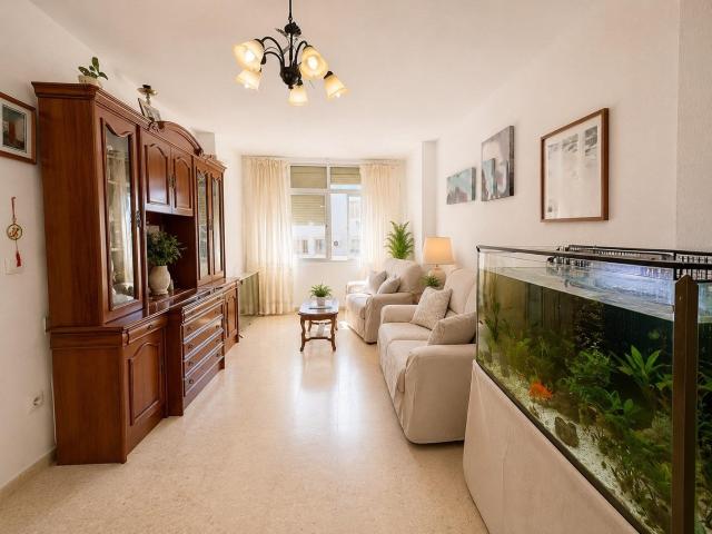 Piso en venta en San Bernabé, Campo de Gibraltar