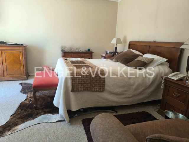 En Venta residencia 234 M2 construídos en 746 M2