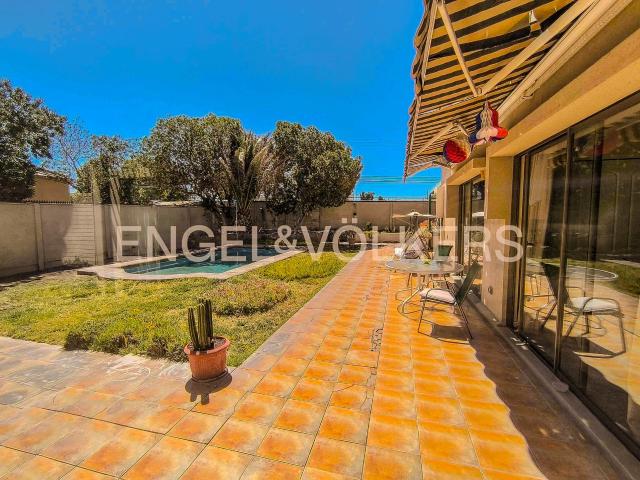 En Venta residencia 234 M2 construídos en 746 M2