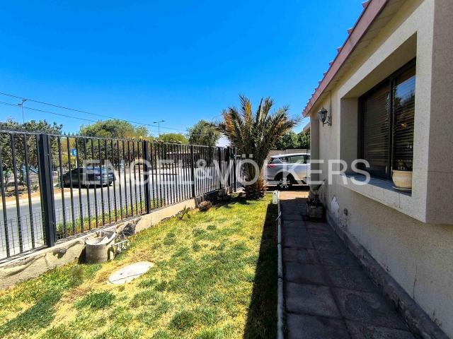 En Venta residencia 234 M2 construídos en 746 M2