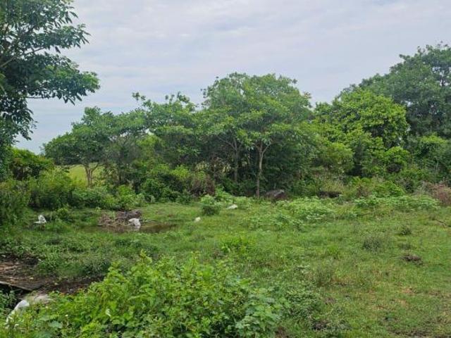 En venta terreno cerca de la playa en El Morro, Alto Lucero