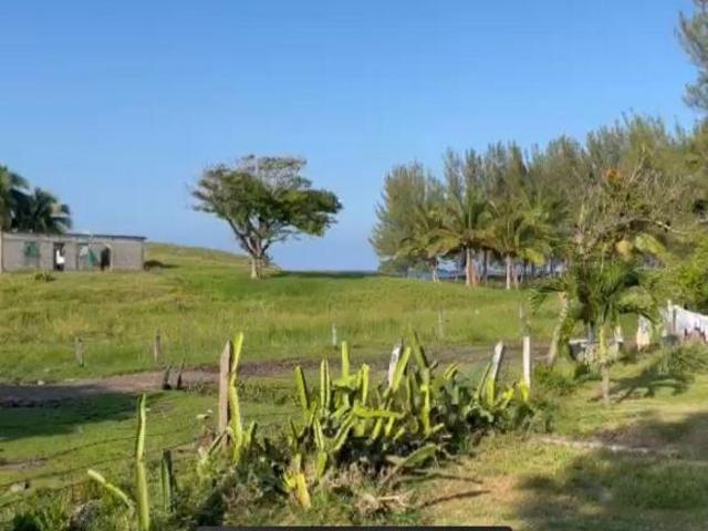 En venta terreno cerca de la playa en El Morro, Alto Lucero